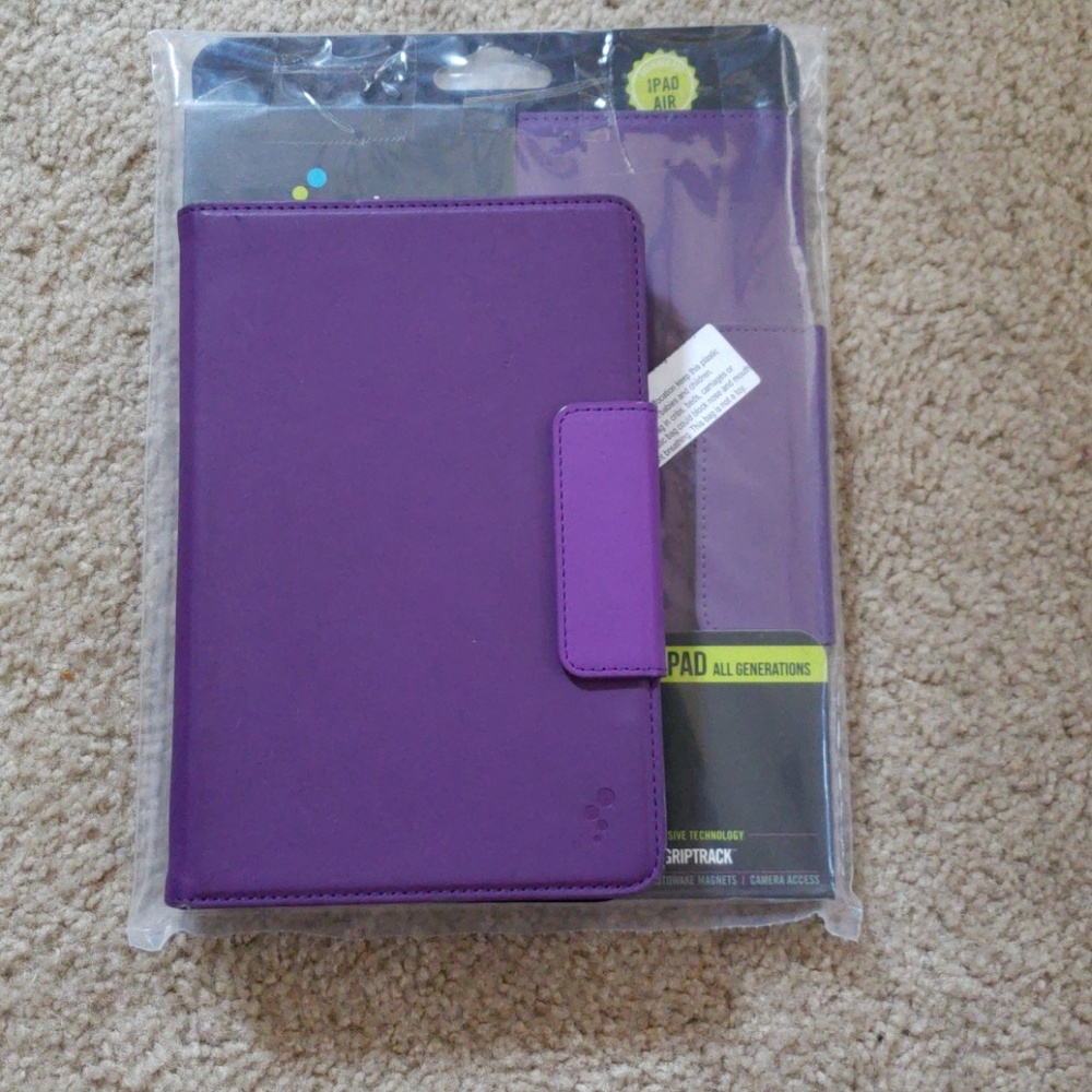 Ipad Case - image 3